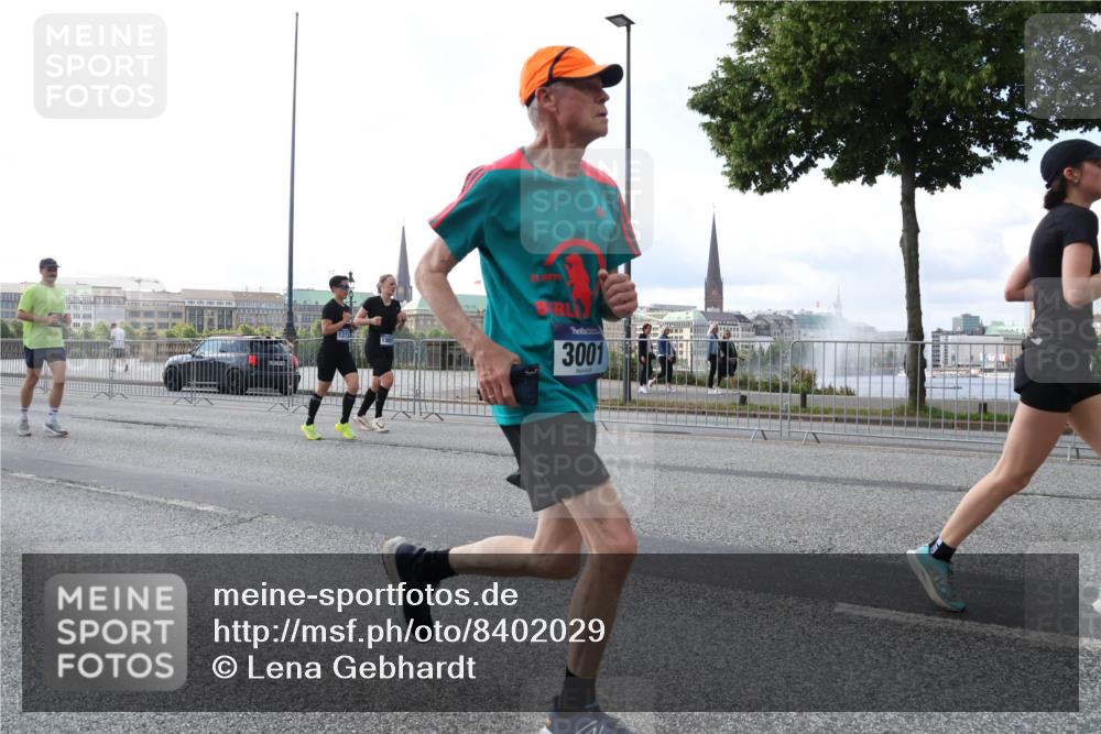 29.06.2025 - hella hamburg halbmarathon Lena Gebhardt http://msf.ph/oto/8402029 29.06.2025 10:03:24 Lombardsbrücke 3001, 1114, 1135, 1138, 1161, 1414, 1450, 1482, 1885, 2594, 2619, 2683, 2759, 2780, 2782, 2810, 3572, 4204, 4307, 4511, 4613, 5384, 5396, 5464, 6208, 6217, 6391, 6453, 7210, 7211, 7277, 7278, 7279, 7290, 7706, 7935, 8484, 8614, 9439, 9453, 10389, 10824, 11556, 12169, 12177, 12211, 12212, 12377, 12422, 12843, 13036, 13474, 13664, 13732, 13793, 13857, 13874, 13976, 15539, 15643, 15859, 16371, 17226, 17550, 18028 meine-sportfotos.de