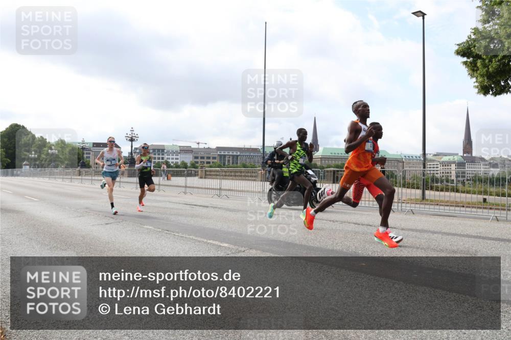 29.06.2025 - hella hamburg halbmarathon Lena Gebhardt http://msf.ph/oto/8402221 29.06.2025 09:31:13 Lombardsbrücke 1, 4, 5, 6, 7, 10, 11, 13, 16, 22, 23, 25, 59 meine-sportfotos.de