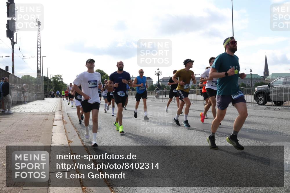 29.06.2025 - hella hamburg halbmarathon Lena Gebhardt http://msf.ph/oto/8402314 29.06.2025 09:49:08 Lombardsbrücke 2707, 13064, 13, 1603, 17792, 120, 1144, 640, 1042, 1571, 1600, 1603, 2044, 2262, 2707, 2745, 2797, 2849, 2980, 3014, 3116, 3547, 4062, 4381, 4766, 5003, 5050, 5124, 5307, 5648, 5889, 6037, 6047, 6149, 6771, 6993, 7109, 7310, 7482, 7743, 7981, 8002, 8121, 8358, 8571, 9640, 9643, 10190, 10369, 10451, 10738, 10877, 11106, 11177, 11423, 11447, 11952, 12044, 12088, 12091, 12098, 12168, 12739, 13064, 13137, 13158, 13190, 13372, 13755, 13900, 13940, 14075, 14311, 14603 meine-sportfotos.de