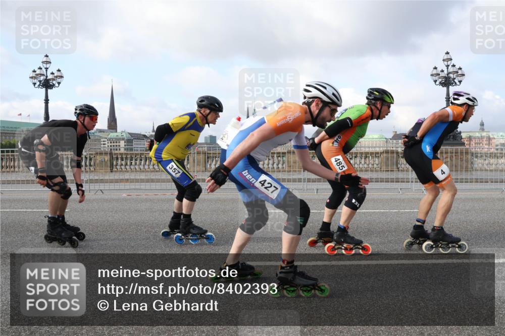 29.06.2025 - hella hamburg halbmarathon Lena Gebhardt http://msf.ph/oto/8402393 29.06.2025 08:53:29 Lombardsbrücke 357, 427, 485, 4 meine-sportfotos.de