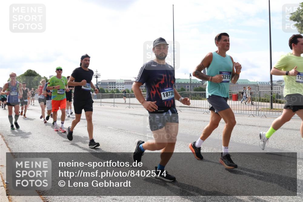 29.06.2025 - hella hamburg halbmarathon Lena Gebhardt http://msf.ph/oto/8402574 29.06.2025 10:16:19 Lombardsbrücke 4, 1156, 10183, 16921, 4637, 18735, 3215, 125, 1156, 1212, 1244, 1308, 1599, 1651, 2071, 2076, 2165, 2347, 2436, 2803, 2835, 3030, 3134, 3156, 3167, 3484, 3648, 3687, 4478, 4583, 4637, 4828, 5046, 5294, 5423, 6024, 6488, 7158, 7358, 7753, 7897, 8169, 8274, 8295, 8554, 8597, 8645, 8707, 8746, 8847, 8885, 9601, 9628, 9664, 9675, 9784, 9802, 9810, 9881, 10076, 10107, 10139, 10141, 10183, 10292, 10844, 10990, 11113, 11303, 11344, 11345, 11478, 11774, 11783, 11818, 12427 meine-sportfotos.de
