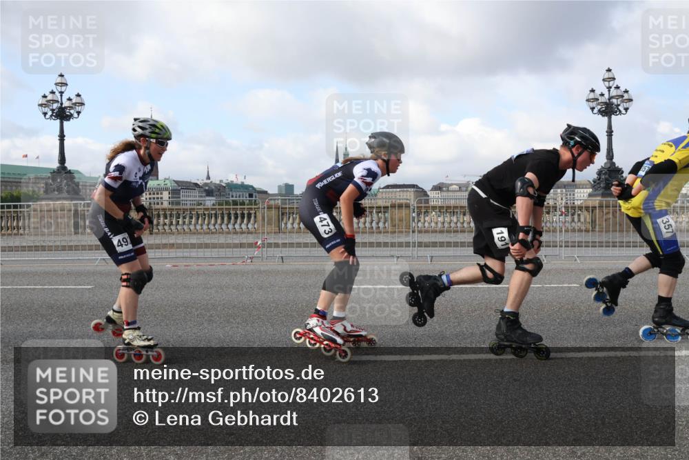 29.06.2025 - hella hamburg halbmarathon Lena Gebhardt http://msf.ph/oto/8402613 29.06.2025 08:53:29 Lombardsbrücke 49, 200, 473, 55, 357 meine-sportfotos.de