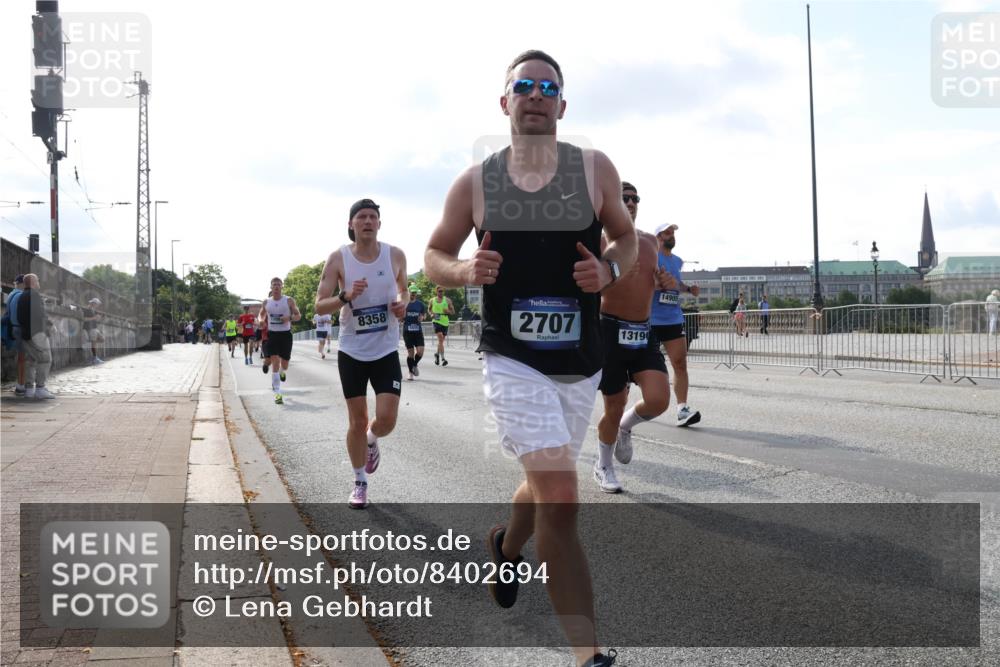 29.06.2025 - hella hamburg halbmarathon Lena Gebhardt http://msf.ph/oto/8402694 29.06.2025 09:49:10 Lombardsbrücke 8358, 2707, 1319, 1042, 1571, 1600, 1603, 2044, 2262, 2707, 2745, 2797, 2849, 2980, 3014, 3116, 3547, 4062, 4381, 4766, 5003, 5050, 5124, 5307, 5648, 5889, 6037, 6047, 6149, 6771, 6993, 7109, 7310, 7482, 7743, 7981, 8002, 8121, 8358, 8571, 9640, 9643, 10190, 10369, 10451, 10738, 10877, 11106, 11177, 11423, 11447, 11952, 12044, 12088, 12091, 12098, 12168, 12739, 13064, 13137, 13158, 13190, 13372, 13755, 13900, 13940, 14075, 14311, 14603, 14667 meine-sportfotos.de