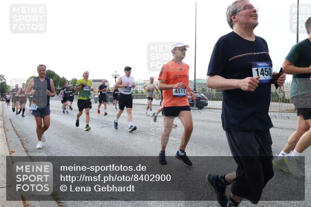 29.06.2025 - hella hamburg halbmarathon Lena Gebhardt http://msf.ph/oto/8402900 29.06.2025 10:03:29 Lombardsbrücke 114, 18028, 11556, 1863, 4511, 1450, 1114, 1135, 1138, 1161, 1414, 1450, 1885, 2277, 2594, 2619, 2683, 2759, 2780, 2782, 2810, 3572, 4307, 4511, 5384, 5396, 5464, 6208, 6217, 6391, 6453, 7006, 7210, 7211, 7277, 7278, 7279, 7290, 7706, 7935, 8484, 9439, 9453, 10389, 10824, 11402, 11556, 12169, 12177, 12211, 12212, 12377, 12422, 12843, 13036, 13474, 13664, 13732, 13793, 13857, 13874, 13976, 15539, 15643, 15859, 16371, 16621, 17226, 17550, 18028 meine-sportfotos.de