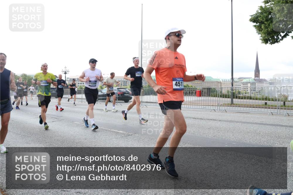 29.06.2025 - hella hamburg halbmarathon Lena Gebhardt http://msf.ph/oto/8402976 29.06.2025 10:03:30 Lombardsbrücke 18028, 11556, 155394, 1863, 4511, 1114, 1135, 1138, 1161, 1414, 1450, 1885, 2277, 2594, 2619, 2683, 2759, 2780, 2782, 3572, 4307, 4511, 5384, 5396, 5464, 6208, 6391, 6453, 7006, 7210, 7211, 7277, 7278, 7279, 7290, 7706, 7935, 8484, 8727, 9439, 9453, 10389, 10824, 11402, 11556, 12169, 12177, 12211, 12212, 12377, 12422, 12843, 13036, 13474, 13664, 13732, 13793, 13857, 13874, 13976, 15539, 15643, 15859, 16371, 16621, 17226, 17550, 18028 meine-sportfotos.de