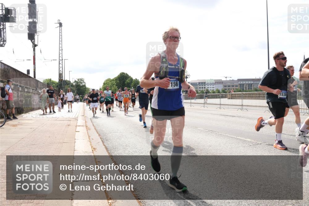 29.06.2025 - hella hamburg halbmarathon Lena Gebhardt http://msf.ph/oto/8403060 29.06.2025 10:16:22 Lombardsbrücke 156, 1538, 1156, 1212, 1244, 1308, 1599, 1651, 1825, 2071, 2076, 2165, 2347, 2436, 2803, 2835, 2912, 3030, 3134, 3156, 3484, 3648, 3687, 4478, 4583, 4637, 4828, 5046, 5294, 5423, 6024, 6488, 7158, 7358, 7753, 7897, 8169, 8274, 8295, 8317, 8554, 8597, 8645, 8707, 8746, 8847, 8857, 8885, 9601, 9628, 9664, 9675, 9784, 9802, 9810, 9881, 10076, 10107, 10139, 10141, 10183, 10292, 10844, 10990, 11113, 11303, 11344, 11345, 11478, 11774, 11783, 11818, 12427 meine-sportfotos.de