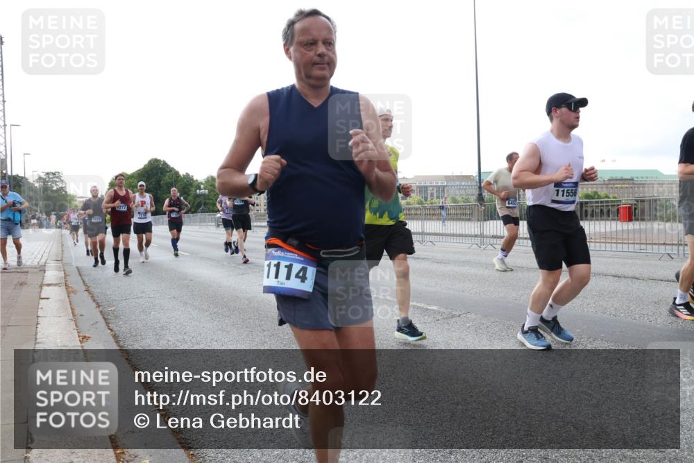 29.06.2025 - hella hamburg halbmarathon Lena Gebhardt http://msf.ph/oto/8403122 29.06.2025 10:03:31 Lombardsbrücke 7279, 7277, 7278, 639, 1637, 1114, 6453, 11556, 1114, 1135, 1138, 1161, 1367, 1414, 1450, 1885, 2277, 2594, 2619, 2683, 2759, 2780, 2782, 3572, 4307, 4511, 5384, 5396, 5464, 6208, 6391, 6453, 7006, 7210, 7211, 7277, 7278, 7279, 7290, 7706, 7935, 8484, 8727, 9280, 9439, 9453, 10389, 10824, 11402, 11556, 12169, 12177, 12211, 12212, 12377, 12843, 13036, 13474, 13664, 13732, 13793, 13857, 13874, 13976, 15539, 15643, 15859, 16371, 16621, 17226, 17550, 18028 meine-sportfotos.de