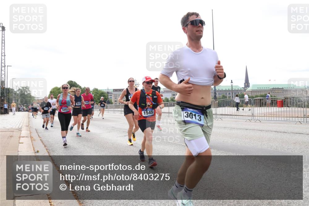 29.06.2025 - hella hamburg halbmarathon Lena Gebhardt http://msf.ph/oto/8403275 29.06.2025 10:24:02 Lombardsbrücke 9217, 1444, 5055, 8091, 1545, 3013, 1005, 1009, 1304, 1389, 1444, 1545, 2125, 2489, 3013, 3185, 3285, 3579, 4122, 4597, 4646, 4684, 4719, 4990, 4993, 5039, 5055, 5160, 5258, 5260, 5358, 5406, 5661, 5954, 6524, 6526, 6747, 7013, 7426, 7528, 7920, 8031, 8141, 8149, 8167, 8181, 8187, 8297, 8502, 8676, 8717, 9063, 9217, 9603, 9715, 10649, 11044, 11300, 11306, 11347, 11415, 11454, 11793, 12210, 13149, 13711, 14521, 15739, 15853, 16251, 17199 meine-sportfotos.de