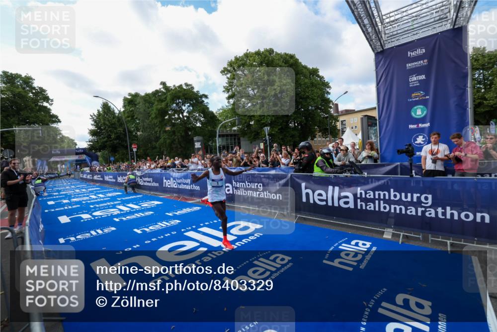 29.06.2025 - hella hamburg halbmarathon Zöllner http://msf.ph/oto/8403329 29.06.2025 10:01:05 Ziel 1, 5 meine-sportfotos.de