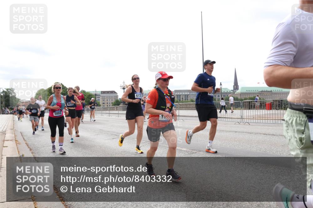 29.06.2025 - hella hamburg halbmarathon Lena Gebhardt http://msf.ph/oto/8403332 29.06.2025 10:24:02 Lombardsbrücke 1444, 5055, 9217, 4122, 1005, 1009, 1304, 1389, 1444, 1545, 2125, 2489, 3013, 3185, 3285, 3579, 4122, 4597, 4646, 4684, 4719, 4990, 4993, 5039, 5055, 5160, 5258, 5260, 5358, 5406, 5661, 5954, 6524, 6526, 6747, 7013, 7426, 7528, 7920, 8031, 8141, 8149, 8167, 8181, 8187, 8297, 8502, 8676, 8717, 9063, 9217, 9603, 9715, 10649, 11044, 11300, 11306, 11347, 11415, 11454, 11793, 12210, 13149, 13711, 14521, 15739, 15853, 16251, 17199 meine-sportfotos.de