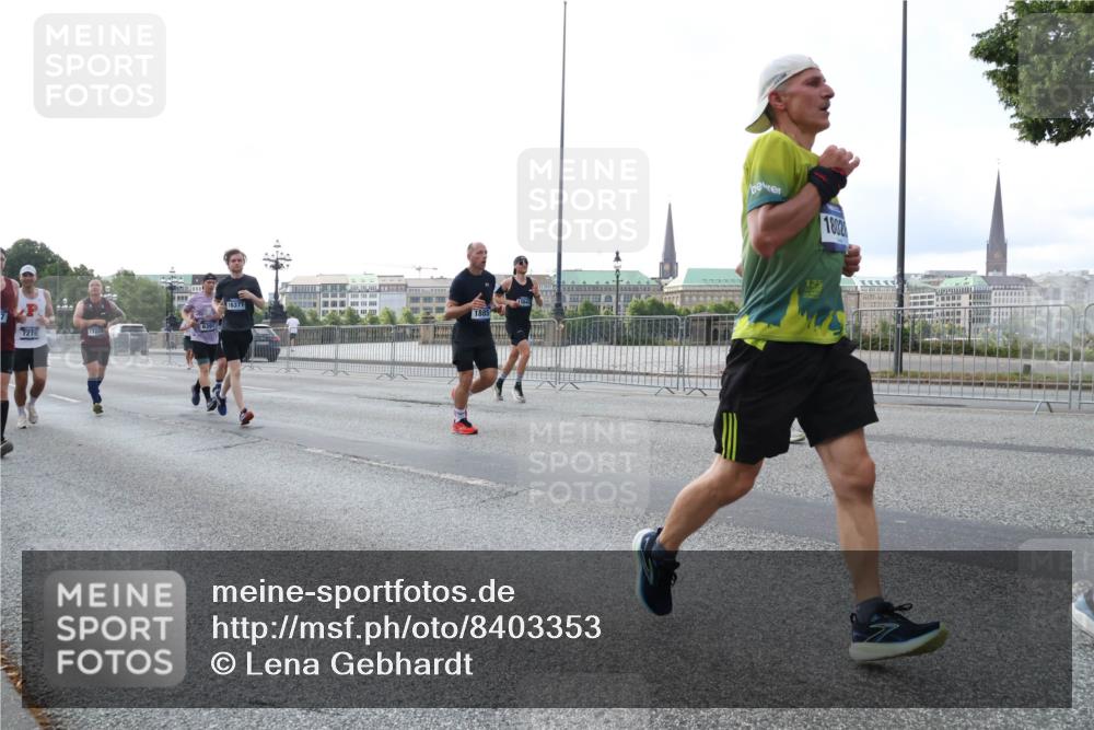 29.06.2025 - hella hamburg halbmarathon Lena Gebhardt http://msf.ph/oto/8403353 29.06.2025 10:03:31 Lombardsbrücke 7278, 6391, 16371, 1802, 1114, 1135, 1138, 1161, 1367, 1414, 1450, 1885, 2277, 2594, 2619, 2683, 2759, 2780, 2782, 3572, 4307, 4511, 5384, 5396, 5464, 6208, 6391, 6453, 7006, 7210, 7211, 7277, 7278, 7279, 7290, 7706, 7935, 8484, 8727, 9280, 9439, 9453, 10389, 10824, 11402, 11556, 12169, 12177, 12211, 12212, 12377, 12843, 13036, 13474, 13664, 13732, 13793, 13857, 13874, 13976, 15539, 15643, 15859, 16371, 16621, 17226, 17550, 18028 meine-sportfotos.de