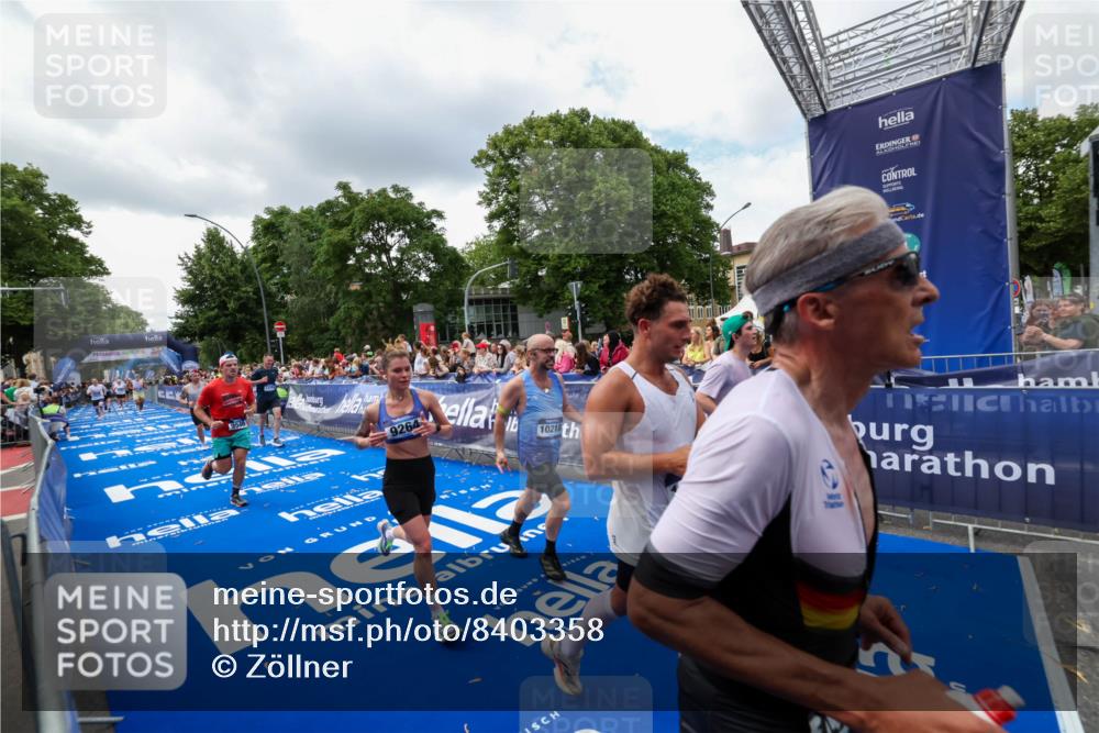 29.06.2025 - hella hamburg halbmarathon Zöllner http://msf.ph/oto/8403358 29.06.2025 10:38:54 Ziel 2296, 2719, 2980, 3783, 8958, 9264, 9540, 10218, 11055, 13755, 13800, 14093, 15257, 15372, 17722 meine-sportfotos.de