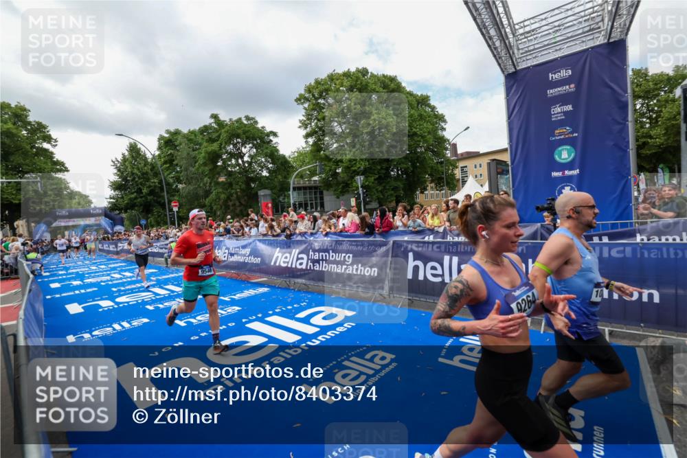 29.06.2025 - hella hamburg halbmarathon Zöllner http://msf.ph/oto/8403374 29.06.2025 10:38:55 Ziel 2980, 3783, 8958, 9264, 9540, 10218, 11055, 13137, 13755, 14093, 15257, 17722 meine-sportfotos.de