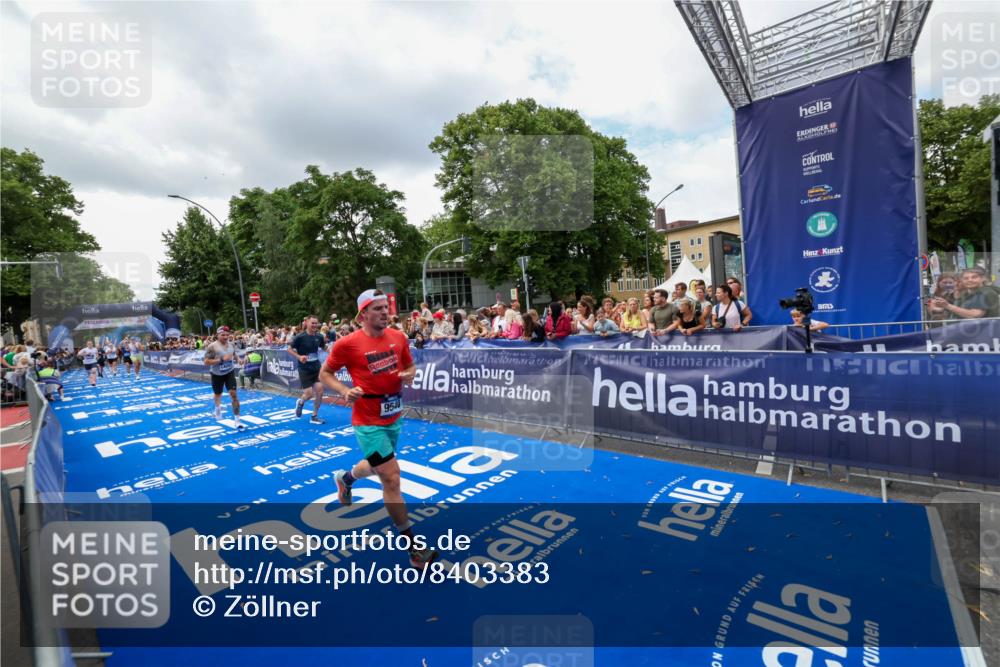 29.06.2025 - hella hamburg halbmarathon Zöllner http://msf.ph/oto/8403383 29.06.2025 10:38:55 Ziel 2980, 3783, 8958, 9264, 9540, 10218, 11055, 13137, 13755, 14093, 15257, 17722 meine-sportfotos.de