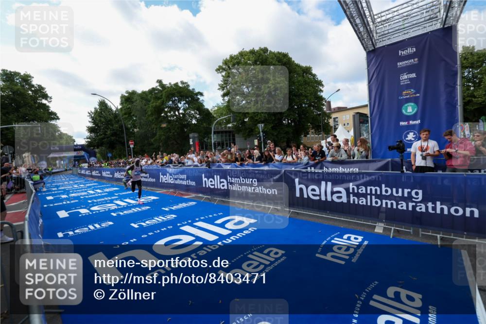 29.06.2025 - hella hamburg halbmarathon Zöllner http://msf.ph/oto/8403471 29.06.2025 10:01:12 Ziel 5 meine-sportfotos.de
