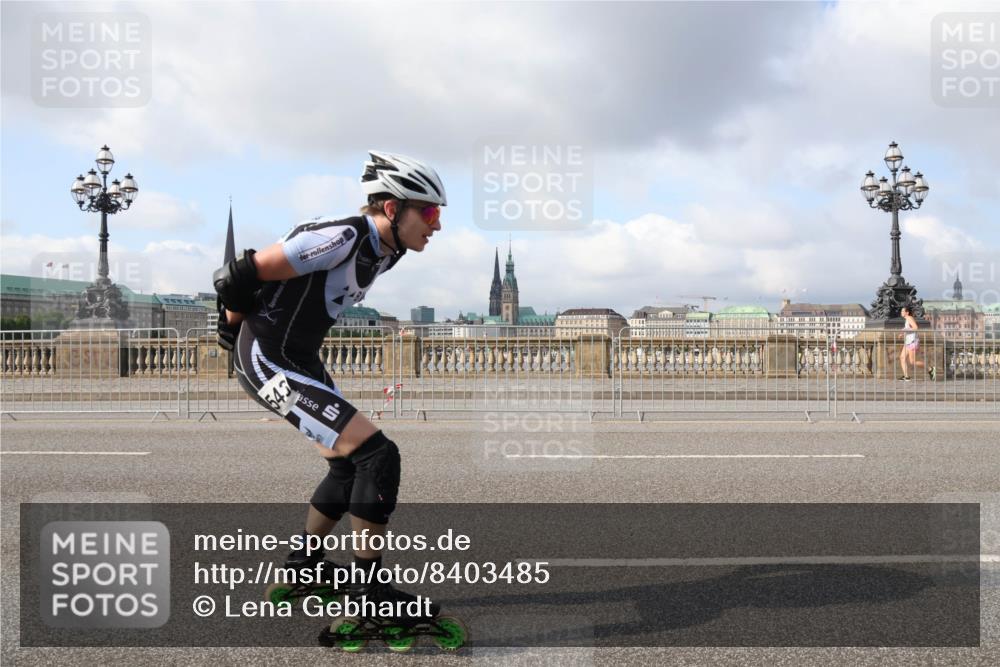 29.06.2025 - hella hamburg halbmarathon Lena Gebhardt http://msf.ph/oto/8403485 29.06.2025 08:54:04 Lombardsbrücke  meine-sportfotos.de