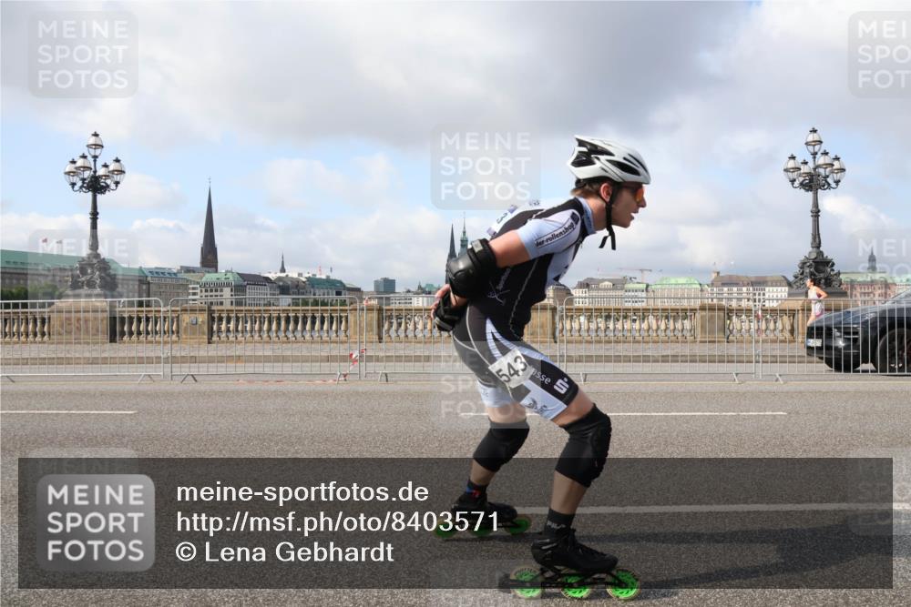 29.06.2025 - hella hamburg halbmarathon Lena Gebhardt http://msf.ph/oto/8403571 29.06.2025 08:54:04 Lombardsbrücke 543 meine-sportfotos.de
