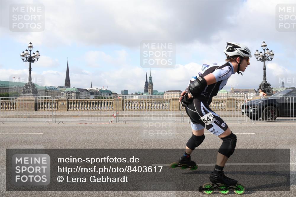 29.06.2025 - hella hamburg halbmarathon Lena Gebhardt http://msf.ph/oto/8403617 29.06.2025 08:54:04 Lombardsbrücke 543 meine-sportfotos.de