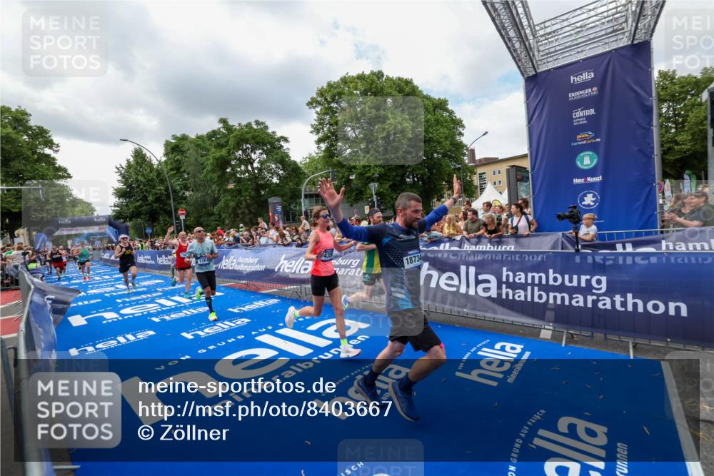 29.06.2025 - hella hamburg halbmarathon Zöllner http://msf.ph/oto/8403667 29.06.2025 10:39:08 Ziel 1164, 1445, 1803, 2262, 4359, 4759, 6682, 6686, 6687, 11447, 11619, 12137, 15556, 16656, 16820, 18734, 19151 meine-sportfotos.de