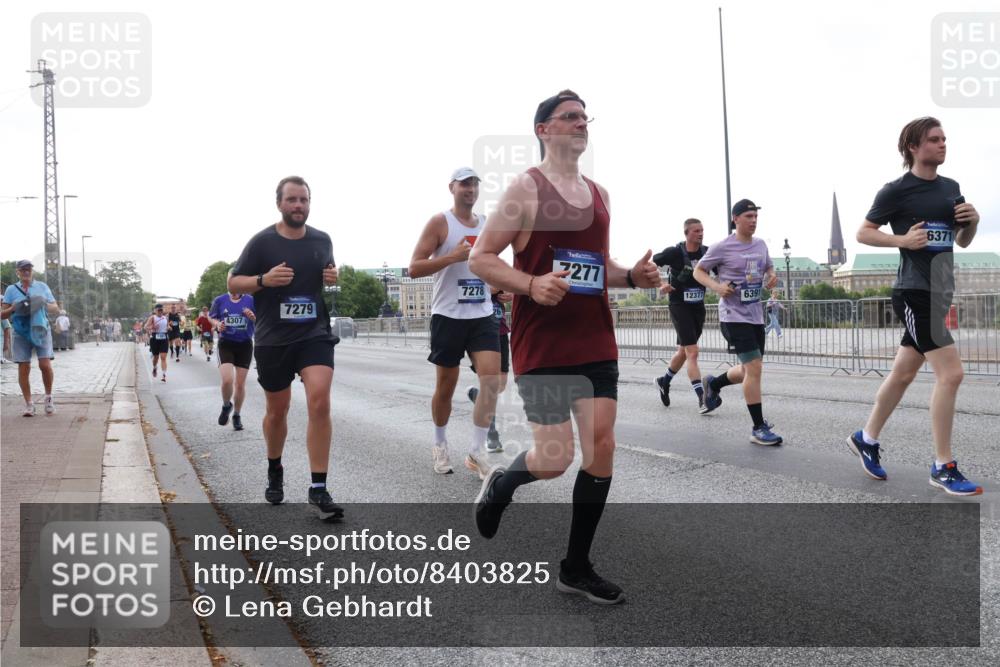 29.06.2025 - hella hamburg halbmarathon Lena Gebhardt http://msf.ph/oto/8403825 29.06.2025 10:03:34 Lombardsbrücke 7279, 4307, 7278, 7277, 12377, 6391, 6371, 1114, 1135, 1138, 1161, 1367, 1414, 1450, 1885, 2277, 2594, 2619, 2683, 2759, 2782, 3572, 4307, 4511, 5384, 5396, 5464, 6391, 6453, 7006, 7211, 7277, 7278, 7279, 7290, 7306, 7706, 7935, 8484, 8727, 9280, 9439, 9453, 10389, 10824, 11402, 11556, 12177, 12211, 12212, 12377, 12843, 13036, 13474, 13732, 13793, 13857, 13874, 13976, 15539, 15643, 15859, 16371, 16621, 17226, 17550, 18028 meine-sportfotos.de