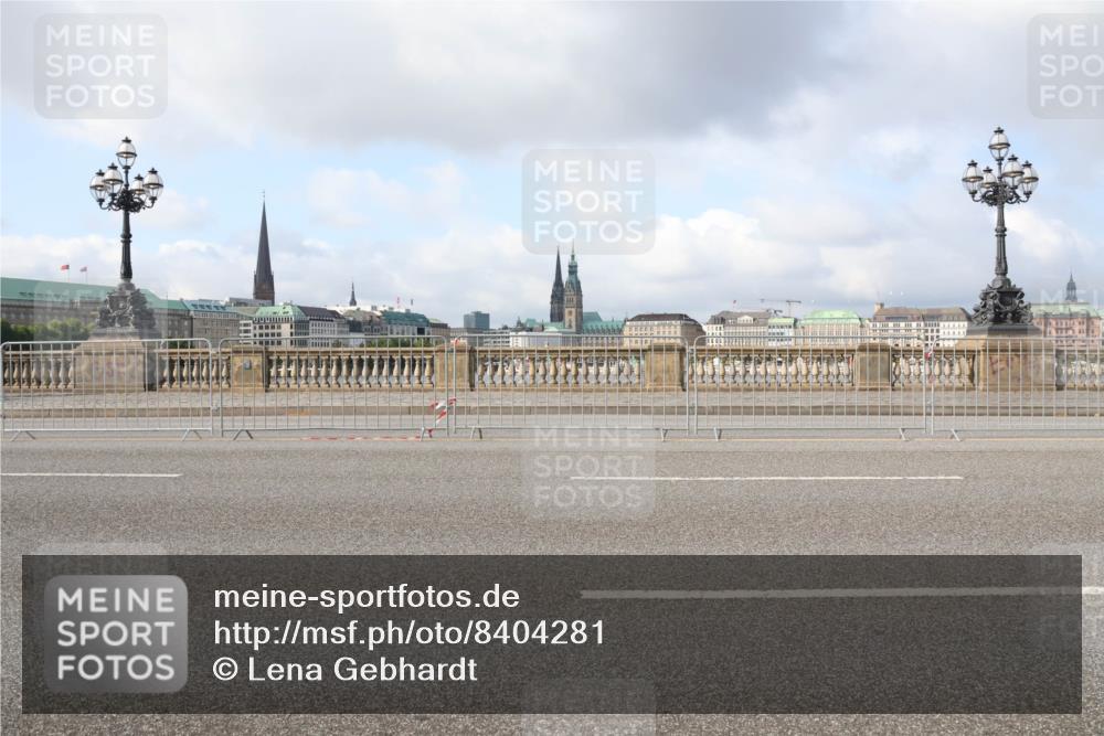 29.06.2025 - hella hamburg halbmarathon Lena Gebhardt http://msf.ph/oto/8404281 29.06.2025 08:54:14 Lombardsbrücke  meine-sportfotos.de