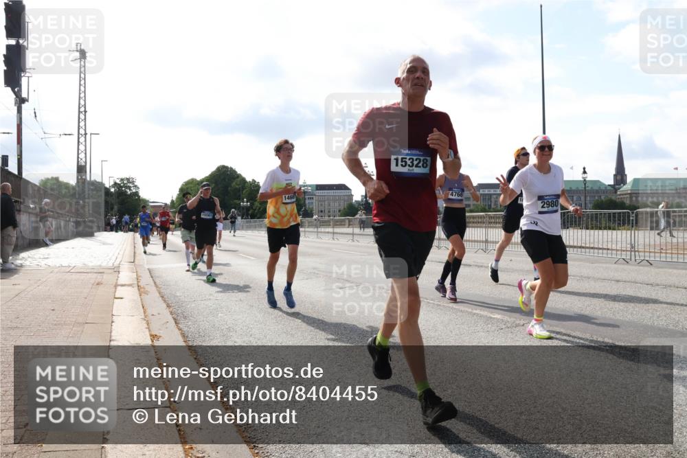 29.06.2025 - hella hamburg halbmarathon Lena Gebhardt http://msf.ph/oto/8404455 29.06.2025 09:49:23 Lombardsbrücke 15561, 14667, 15328, 74766, 2980, 1571, 1600, 1603, 2044, 2707, 2745, 2750, 2797, 2849, 2980, 3014, 3116, 3136, 4062, 4148, 4766, 5050, 5124, 5648, 5889, 6037, 6047, 6095, 6149, 6771, 7035, 7109, 7229, 7310, 7482, 7743, 7981, 8002, 8358, 9640, 9686, 9914, 10369, 10451, 10877, 10930, 11106, 11177, 11423, 11447, 11952, 12088, 12091, 12098, 12168, 12739, 13064, 13137, 13158, 13190, 13372, 13755, 13900, 14075, 14311, 14359, 14603, 14629, 14667, 14789, 15094 meine-sportfotos.de