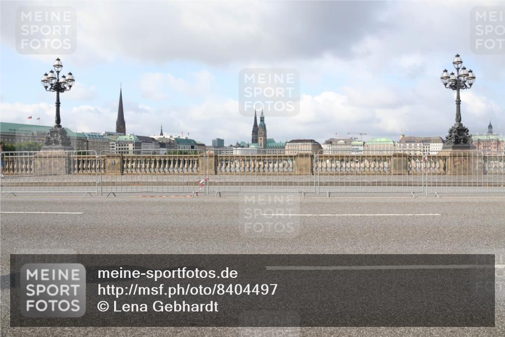 29.06.2025 - hella hamburg halbmarathon Lena Gebhardt http://msf.ph/oto/8404497 29.06.2025 08:54:14 Lombardsbrücke  meine-sportfotos.de