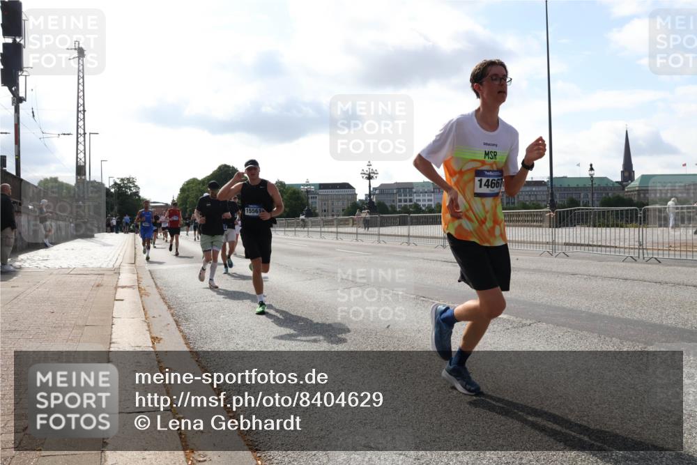 29.06.2025 - hella hamburg halbmarathon Lena Gebhardt http://msf.ph/oto/8404629 29.06.2025 09:49:24 Lombardsbrücke 15561, 14667, 1571, 1600, 1603, 2044, 2707, 2745, 2750, 2797, 2849, 2980, 3014, 3116, 3136, 4062, 4148, 4766, 5050, 5648, 5889, 6037, 6047, 6095, 6149, 6771, 7035, 7109, 7229, 7310, 7482, 7743, 7981, 8002, 8358, 8465, 9640, 9686, 9914, 10369, 10451, 10877, 10930, 11106, 11177, 11423, 11447, 11952, 12088, 12091, 12098, 12168, 12739, 13064, 13158, 13190, 13755, 13900, 14075, 14311, 14359, 14603, 14629, 14667, 14789, 15094 meine-sportfotos.de