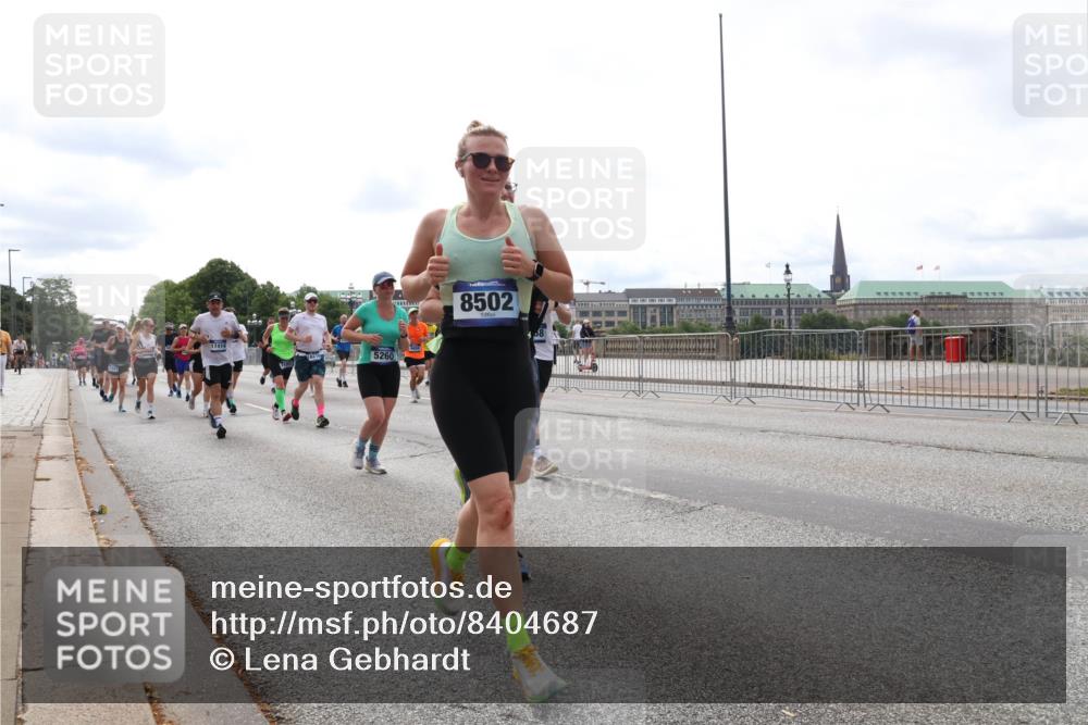 29.06.2025 - hella hamburg halbmarathon Lena Gebhardt http://msf.ph/oto/8404687 29.06.2025 10:24:11 Lombardsbrücke 17414, 5260, 8502, 1005, 1009, 1064, 1389, 1444, 1545, 2125, 2132, 2477, 2489, 3013, 3185, 3285, 3579, 3786, 4122, 4162, 4464, 4597, 4684, 4719, 4990, 4993, 5039, 5055, 5258, 5260, 5358, 5661, 5954, 6478, 6524, 6526, 7013, 7426, 7528, 7920, 7975, 8141, 8149, 8167, 8181, 8187, 8297, 8502, 8676, 8717, 9063, 9217, 9603, 11044, 11306, 11347, 11415, 11454, 12210, 13149, 13380, 13573, 13711, 14143, 14521, 15739, 15853 meine-sportfotos.de