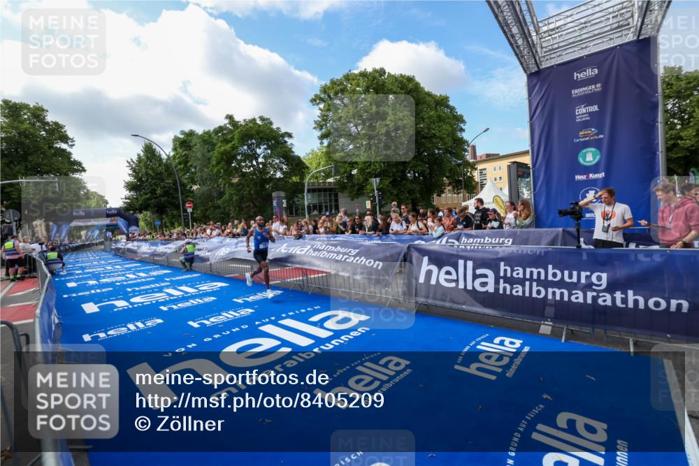 29.06.2025 - hella hamburg halbmarathon Zöllner http://msf.ph/oto/8405209 29.06.2025 10:04:12 Ziel 15 meine-sportfotos.de