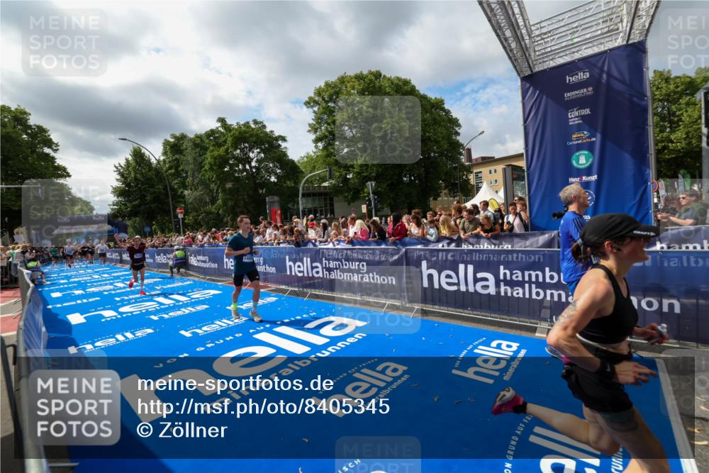29.06.2025 - hella hamburg halbmarathon Zöllner http://msf.ph/oto/8405345 29.06.2025 10:40:31 Ziel 6649, 7284, 8966, 10978, 11767, 12540, 14924, 15164, 15247, 17214, 17245, 17916 meine-sportfotos.de