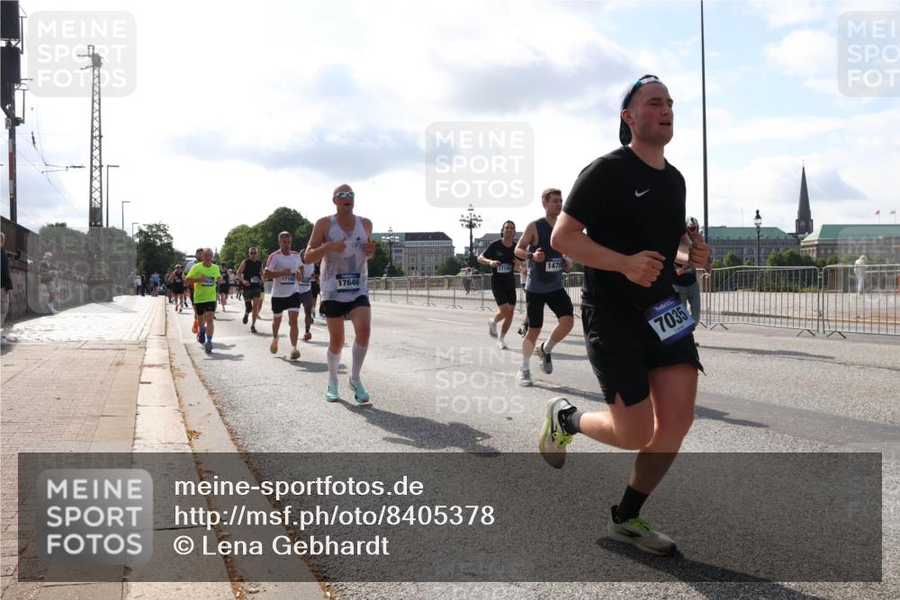 29.06.2025 - hella hamburg halbmarathon Lena Gebhardt http://msf.ph/oto/8405378 29.06.2025 09:49:31 Lombardsbrücke 17192, 1478, 17182, 17646, 7035, 1343, 1445, 1603, 2044, 2324, 2573, 2707, 2745, 2750, 2797, 2849, 2980, 3014, 3116, 3136, 3282, 4148, 4303, 4425, 4766, 5050, 5648, 5889, 6037, 6047, 6095, 6149, 6771, 7035, 7109, 7229, 7743, 7981, 8358, 8370, 8465, 9264, 9265, 9296, 9640, 9686, 9914, 10369, 10877, 10930, 11447, 11952, 12088, 12091, 12098, 12168, 13064, 13158, 13190, 13755, 13800, 13900, 14075, 14204, 14311, 14359, 14374, 14603, 14629, 14667, 14688, 14789, 15094 meine-sportfotos.de