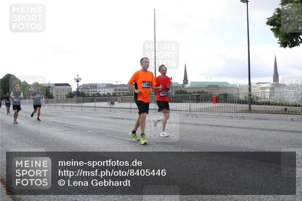 29.06.2025 - hella hamburg halbmarathon Lena Gebhardt http://msf.ph/oto/8405446 29.06.2025 10:03:49 Lombardsbrücke 11402, 16621, 1032, 1114, 1161, 1355, 1367, 1885, 2277, 2683, 2759, 3488, 4095, 4307, 4488, 4511, 5058, 5363, 5384, 5396, 5464, 5613, 6142, 6391, 6453, 7006, 7017, 7277, 7278, 7279, 7306, 7485, 8421, 8422, 8423, 8469, 8484, 8727, 9280, 9453, 9899, 10389, 11402, 11556, 11614, 12336, 12377, 12653, 13173, 13583, 13793, 13976, 15520, 15539, 15643, 15678, 15859, 16099, 16113, 16371, 16621, 17098, 17226, 17550, 18028 meine-sportfotos.de