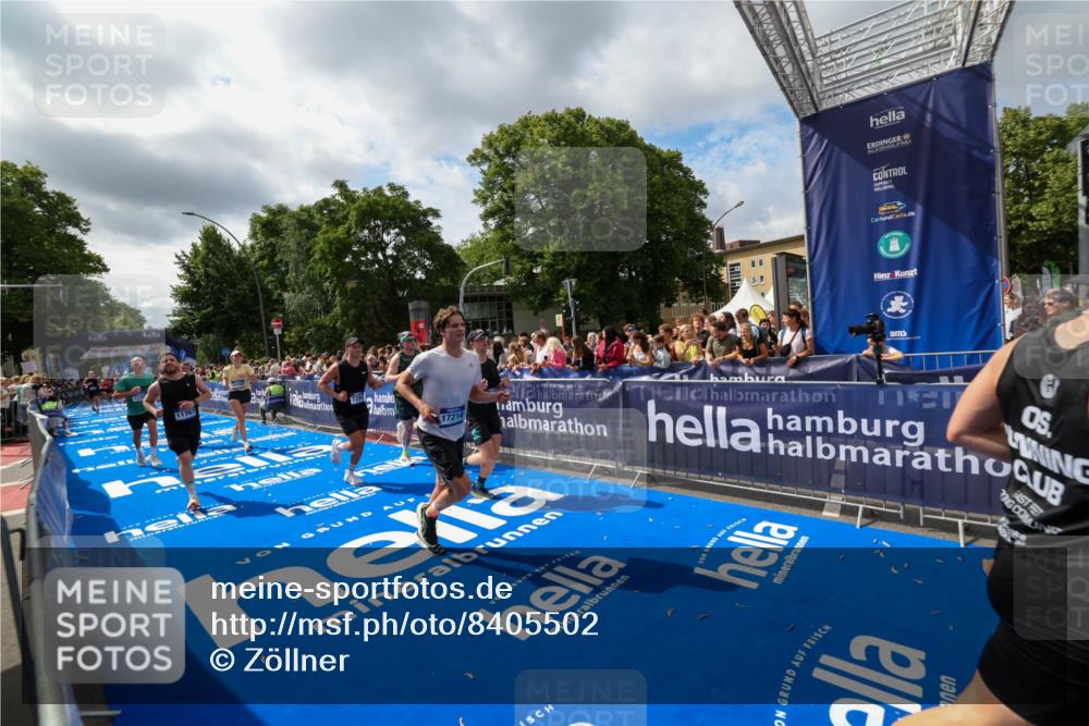 29.06.2025 - hella hamburg halbmarathon Zöllner http://msf.ph/oto/8405502 29.06.2025 10:40:38 Ziel 1912, 4843, 7284, 8966, 10978, 11767, 12365, 12540, 12865, 14820, 15015, 15164, 15542, 17214, 17724, 18192, 18399 meine-sportfotos.de