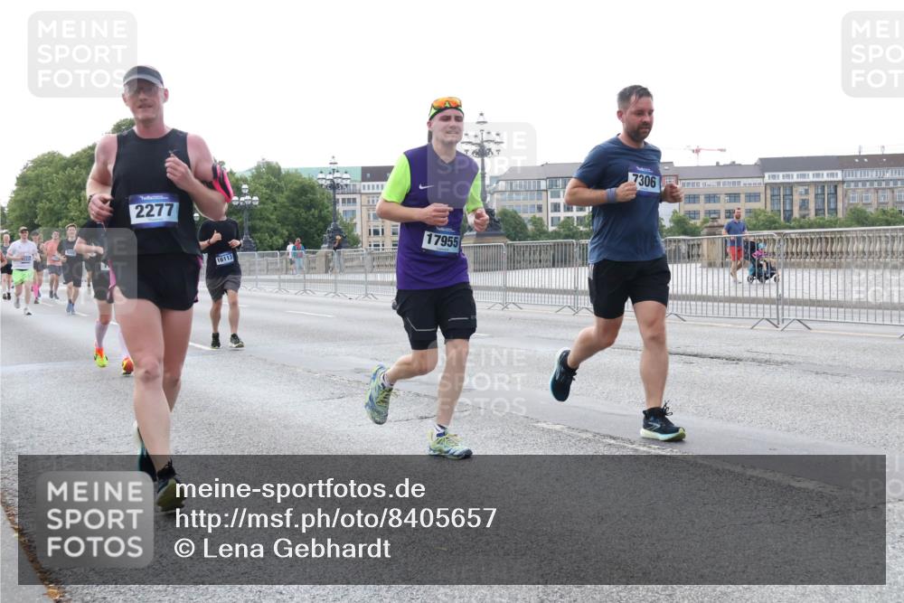 29.06.2025 - hella hamburg halbmarathon Lena Gebhardt http://msf.ph/oto/8405657 29.06.2025 10:03:51 Lombardsbrücke 2277, 16113, 17955, 7306, 1032, 1114, 1161, 1355, 1367, 1885, 2277, 2683, 2759, 3488, 4095, 4307, 4488, 4511, 5058, 5363, 5384, 5396, 5464, 5613, 6142, 6391, 6706, 7006, 7017, 7277, 7278, 7279, 7306, 7485, 8421, 8422, 8423, 8469, 8484, 8727, 9280, 9899, 10389, 11402, 11556, 11614, 12336, 12377, 12653, 13173, 13583, 13793, 13976, 15520, 15539, 15643, 15678, 15859, 16099, 16113, 16371, 16621, 17098, 17226, 17550, 18028 meine-sportfotos.de