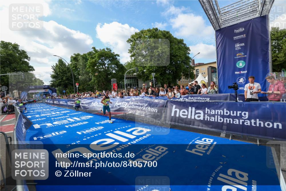29.06.2025 - hella hamburg halbmarathon Zöllner http://msf.ph/oto/8405700 29.06.2025 10:05:23 Ziel 17, 19 meine-sportfotos.de