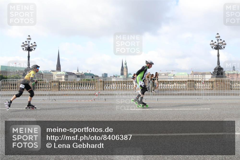 29.06.2025 - hella hamburg halbmarathon Lena Gebhardt http://msf.ph/oto/8406387 29.06.2025 08:54:30 Lombardsbrücke 383 meine-sportfotos.de