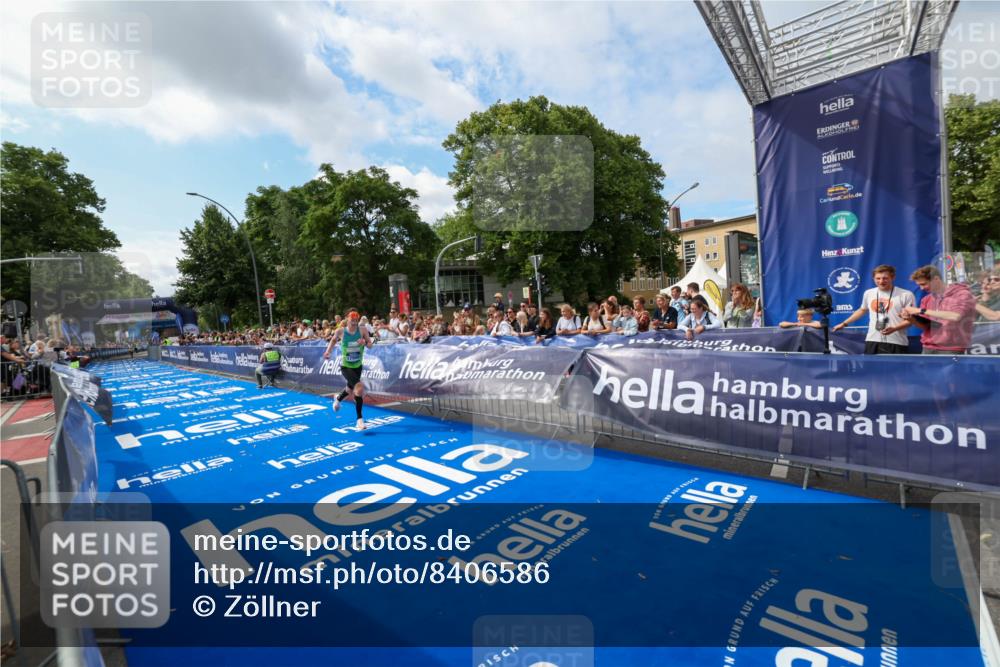 29.06.2025 - hella hamburg halbmarathon Zöllner http://msf.ph/oto/8406586 29.06.2025 10:11:04 Ziel 17888 meine-sportfotos.de