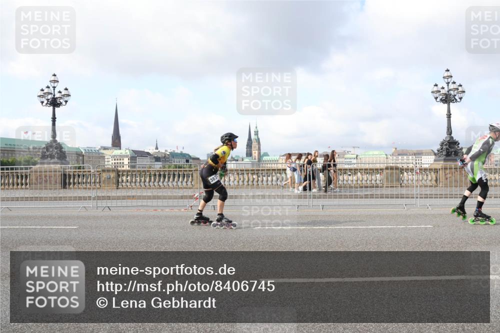 29.06.2025 - hella hamburg halbmarathon Lena Gebhardt http://msf.ph/oto/8406745 29.06.2025 08:54:31 Lombardsbrücke 383 meine-sportfotos.de