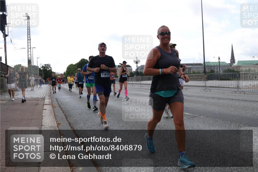 29.06.2025 - hella hamburg halbmarathon Lena Gebhardt http://msf.ph/oto/8406879 29.06.2025 10:04:00 Lombardsbrücke 1358, 5363, 11614, 15520, 1032, 1355, 1367, 2277, 2683, 2759, 2979, 3488, 4095, 4488, 5058, 5363, 5384, 5396, 5613, 5976, 6142, 6706, 6709, 7006, 7017, 7306, 7485, 8177, 8421, 8422, 8423, 8469, 8484, 8727, 9280, 9526, 9899, 10389, 10756, 11402, 11511, 11582, 11614, 12004, 12005, 12336, 12653, 13173, 13583, 13793, 15520, 15525, 15643, 15678, 15859, 16099, 16113, 16621, 17098, 17437, 17550 meine-sportfotos.de