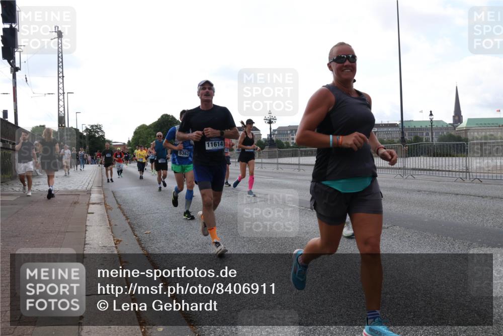 29.06.2025 - hella hamburg halbmarathon Lena Gebhardt http://msf.ph/oto/8406911 29.06.2025 10:04:00 Lombardsbrücke 1355, 5363, 11614, 1032, 1355, 1367, 2277, 2683, 2759, 2979, 3488, 4095, 4488, 5058, 5363, 5384, 5396, 5613, 5976, 6142, 6706, 6709, 7006, 7017, 7306, 7485, 8177, 8421, 8422, 8423, 8469, 8484, 8727, 9280, 9526, 9899, 10389, 10756, 11402, 11511, 11582, 11614, 12004, 12005, 12336, 12653, 13173, 13583, 13793, 15520, 15525, 15643, 15678, 15859, 16099, 16113, 16621, 17098, 17437, 17550 meine-sportfotos.de