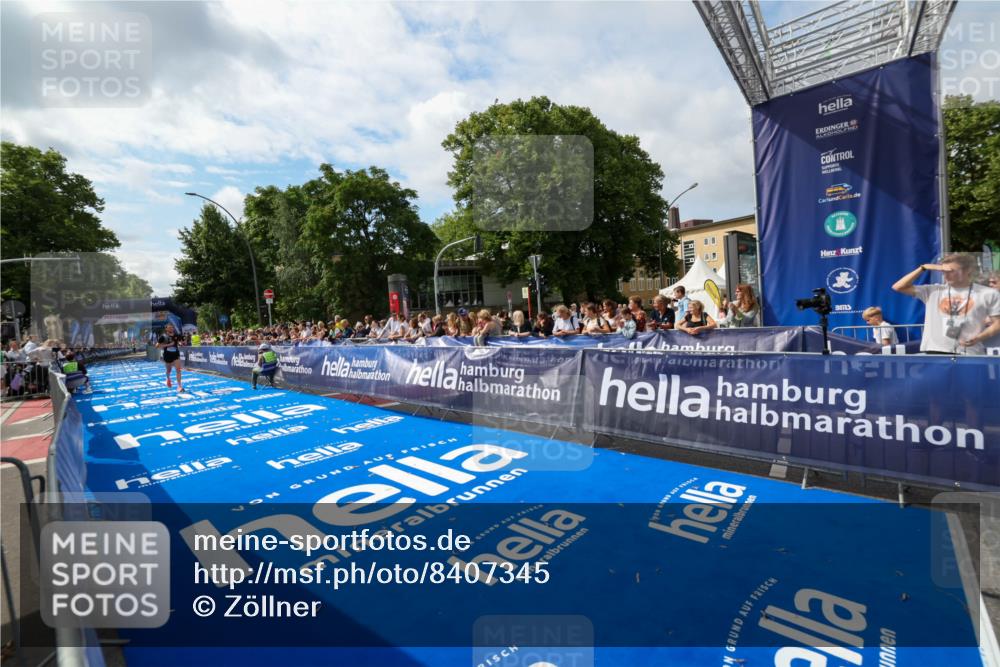 29.06.2025 - hella hamburg halbmarathon Zöllner http://msf.ph/oto/8407345 29.06.2025 10:14:32 Ziel 19227 meine-sportfotos.de
