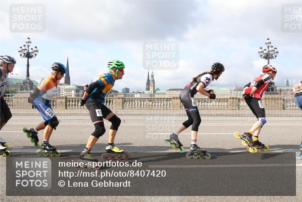 29.06.2025 - hella hamburg halbmarathon Lena Gebhardt http://msf.ph/oto/8407420 29.06.2025 08:54:42 Lombardsbrücke 226, 13, 316 meine-sportfotos.de