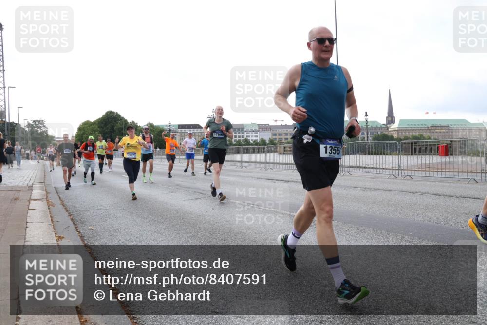 29.06.2025 - hella hamburg halbmarathon Lena Gebhardt http://msf.ph/oto/8407591 29.06.2025 10:04:03 Lombardsbrücke 13173, 17098, 1355, 1032, 1355, 1367, 2277, 2683, 2759, 2979, 3488, 4095, 4488, 4587, 5058, 5354, 5363, 5365, 5384, 5396, 5613, 5976, 6142, 6706, 6709, 7006, 7017, 7306, 7485, 8177, 8421, 8422, 8423, 8469, 8484, 8727, 9280, 9526, 9899, 10389, 10756, 11402, 11511, 11582, 11614, 12004, 12005, 12336, 12653, 12998, 13173, 13583, 13793, 14340, 14436, 15520, 15525, 15643, 15678, 15859, 16099, 16113, 16621, 17071, 17098, 17437, 17550 meine-sportfotos.de
