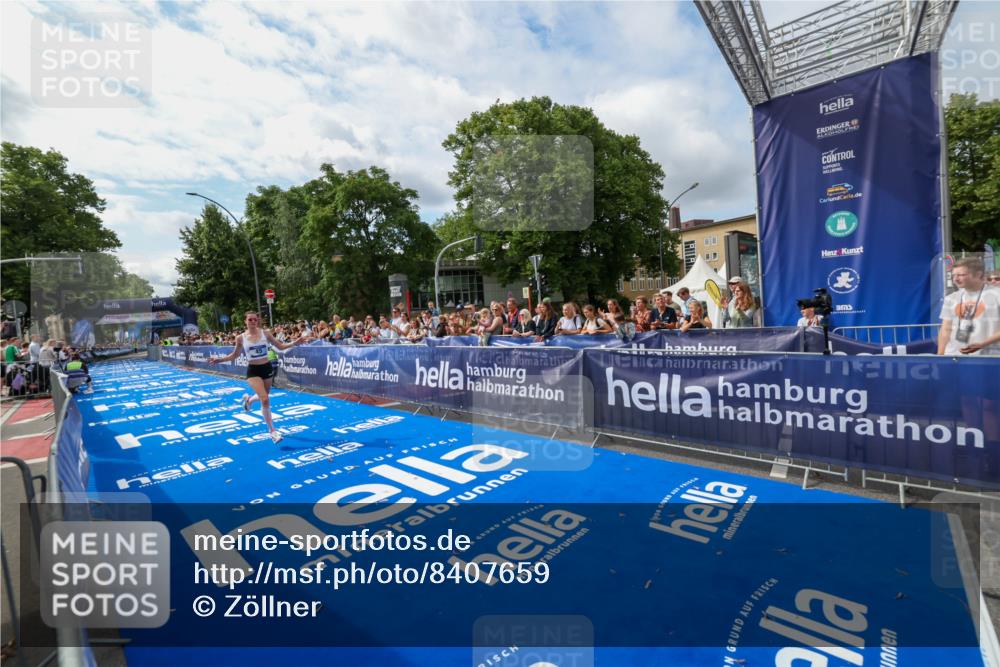 29.06.2025 - hella hamburg halbmarathon Zöllner http://msf.ph/oto/8407659 29.06.2025 10:15:51 Ziel 45 meine-sportfotos.de