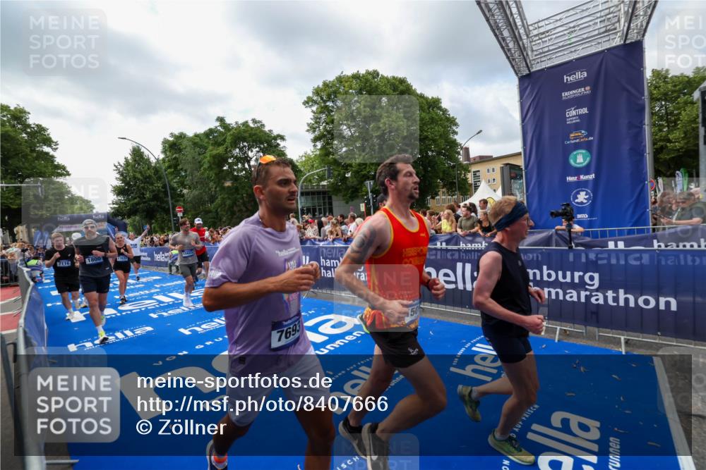 29.06.2025 - hella hamburg halbmarathon Zöllner http://msf.ph/oto/8407666 29.06.2025 10:42:32 Ziel 1209, 1256, 1353, 1800, 1962, 2233, 3523, 7116, 7448, 7693, 7734, 11907, 13446, 15095, 15175, 15623, 16295, 16333, 17016, 17637, 17733, 17911, 18330, 18680 meine-sportfotos.de