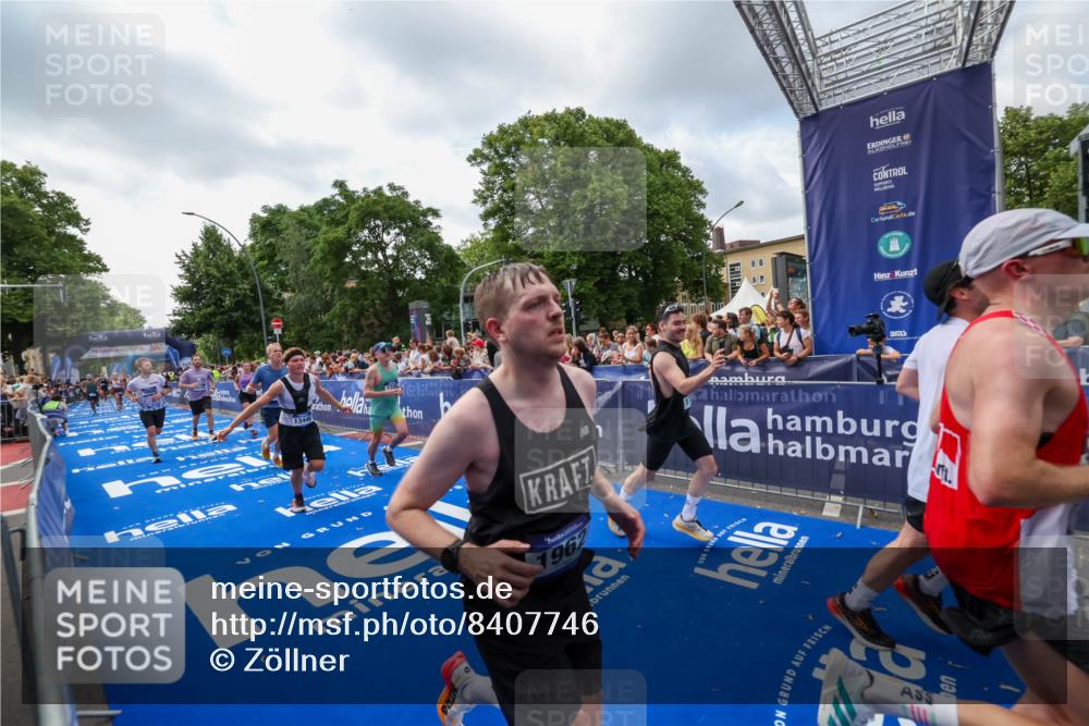 29.06.2025 - hella hamburg halbmarathon Zöllner http://msf.ph/oto/8407746 29.06.2025 10:42:36 Ziel 1209, 1353, 1735, 1962, 4235, 7116, 7448, 7508, 7734, 13446, 13483, 16295, 16333, 17016, 17733, 18632, 18680 meine-sportfotos.de