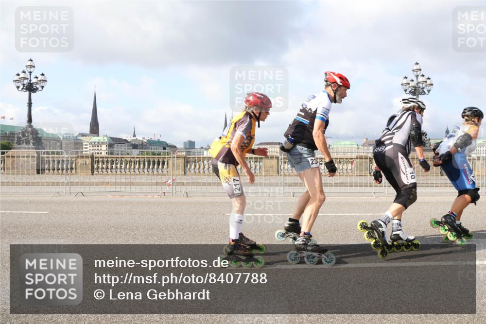 29.06.2025 - hella hamburg halbmarathon Lena Gebhardt http://msf.ph/oto/8407788 29.06.2025 08:54:43 Lombardsbrücke 217, 23, 10 meine-sportfotos.de