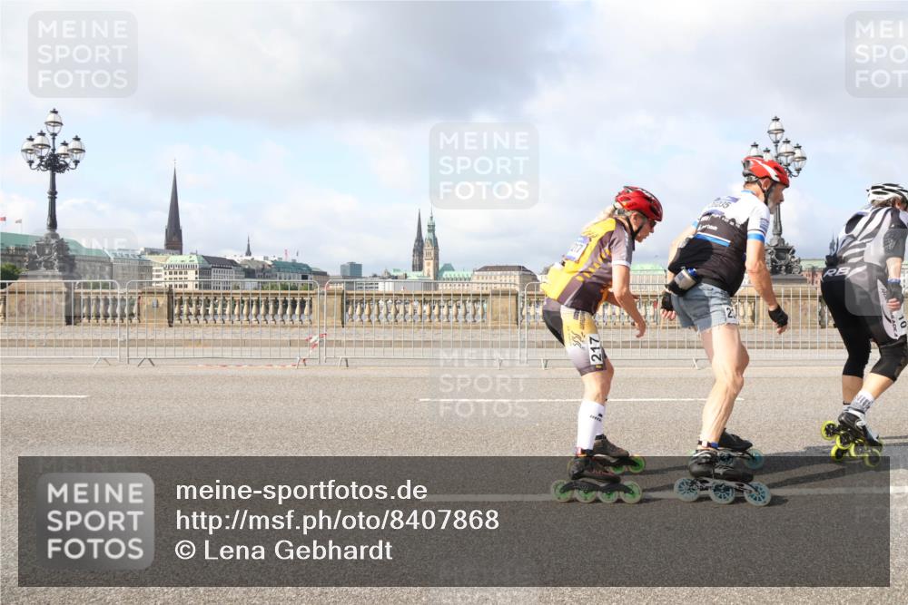 29.06.2025 - hella hamburg halbmarathon Lena Gebhardt http://msf.ph/oto/8407868 29.06.2025 08:54:43 Lombardsbrücke  meine-sportfotos.de