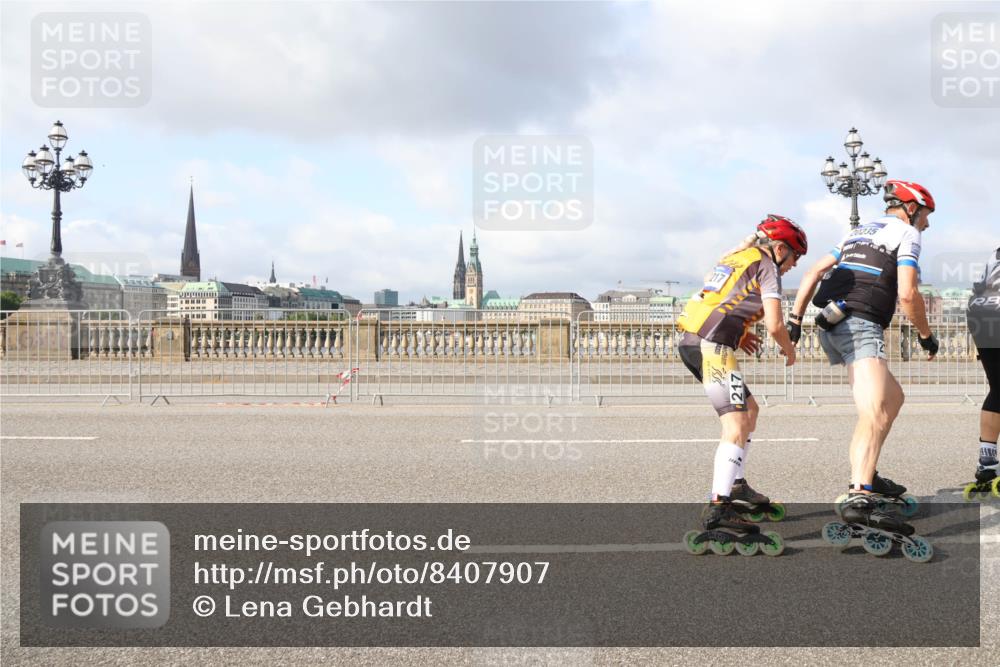 29.06.2025 - hella hamburg halbmarathon Lena Gebhardt http://msf.ph/oto/8407907 29.06.2025 08:54:43 Lombardsbrücke  meine-sportfotos.de